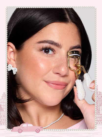 pretty in pearls lash curler